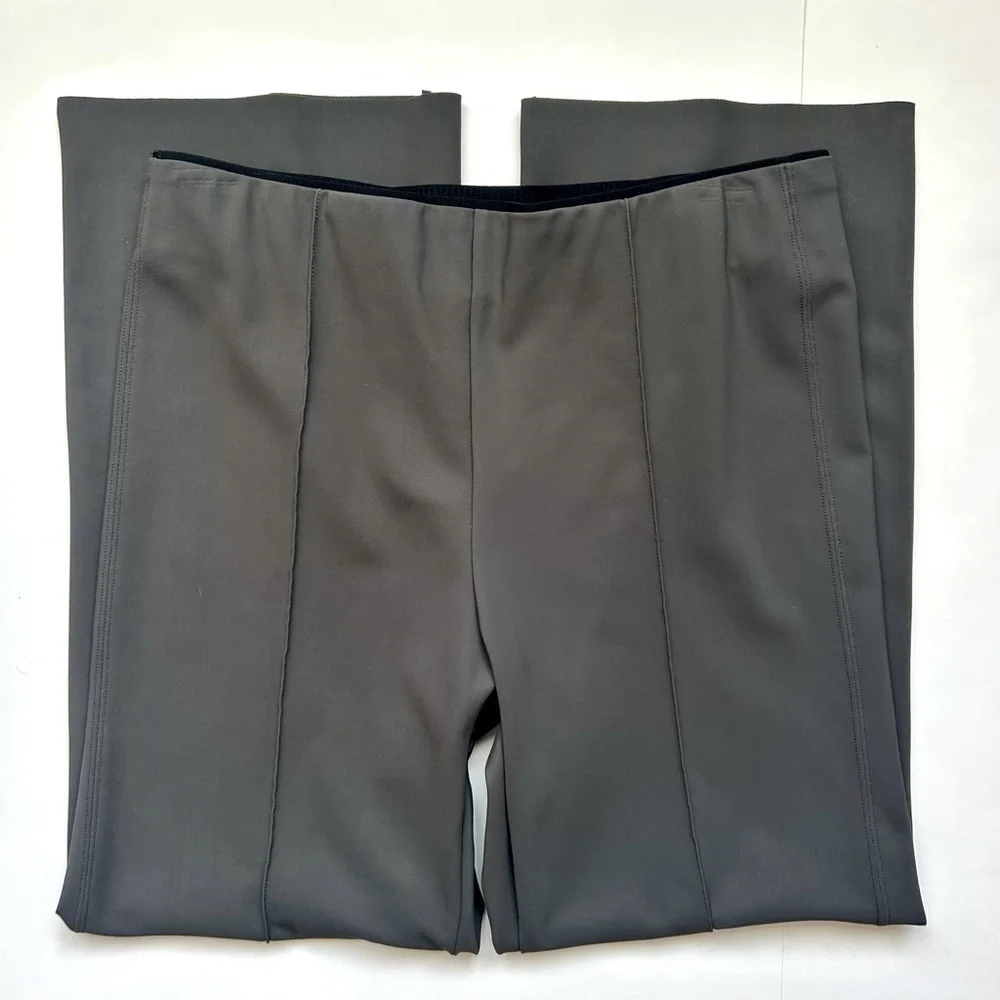 Athleta Mercurial Crop Flare Pant Arbor Olive Gray Brown Travel Sz M #405530-01